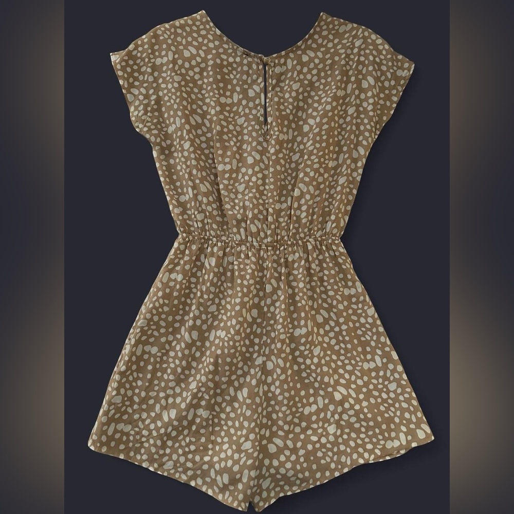 SIMPLEE Tan and white front tie romper - Picture 4 of 7